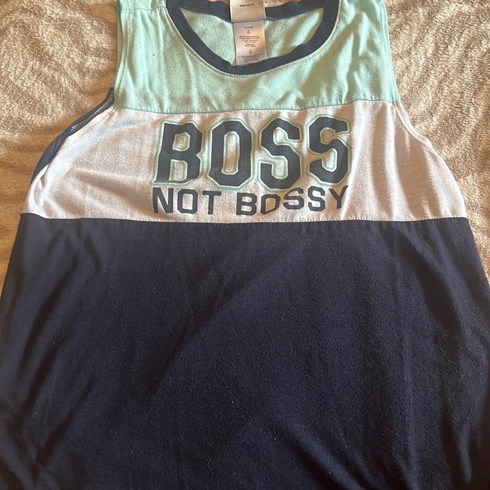 A super cute tank top 🖤🖤